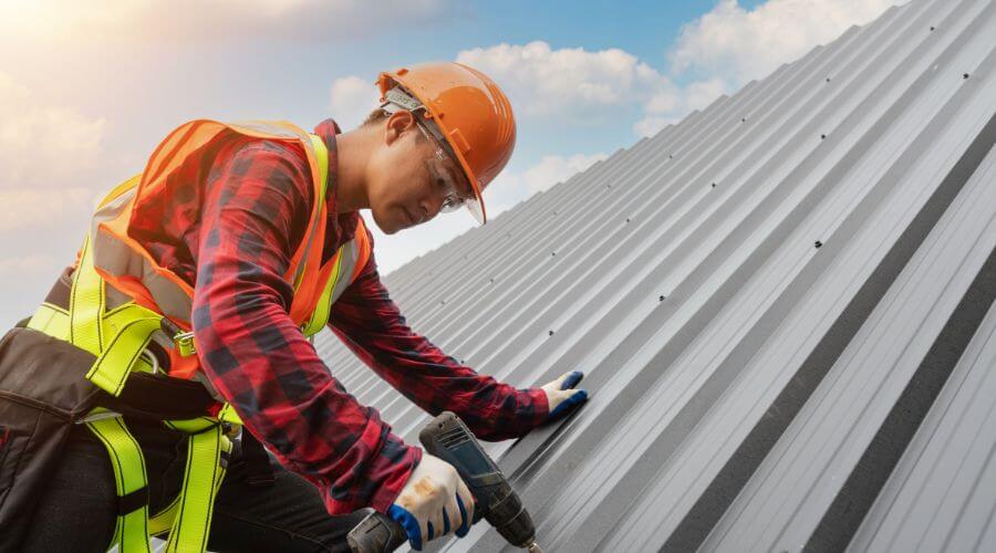 Professional gutter cleaning in Beaver, OH